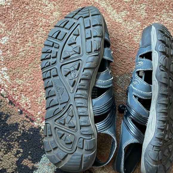 Men’s Ozark Trail Size 9 Water Hiking Sandals Shoes Gray and Blue - Picture 2 of 6